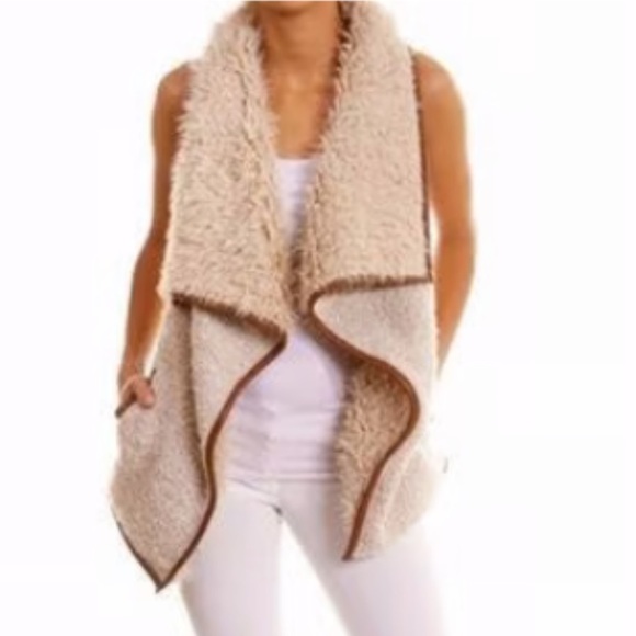 Love Tree Teddy Fluffy Shearling Open Front Vest Cream Tan Beige Size Medium - Picture 7 of 7